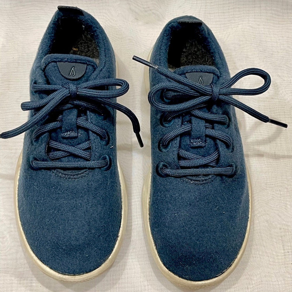 Allbirds Wool Runners - Twilight/Cream; Women’s 6